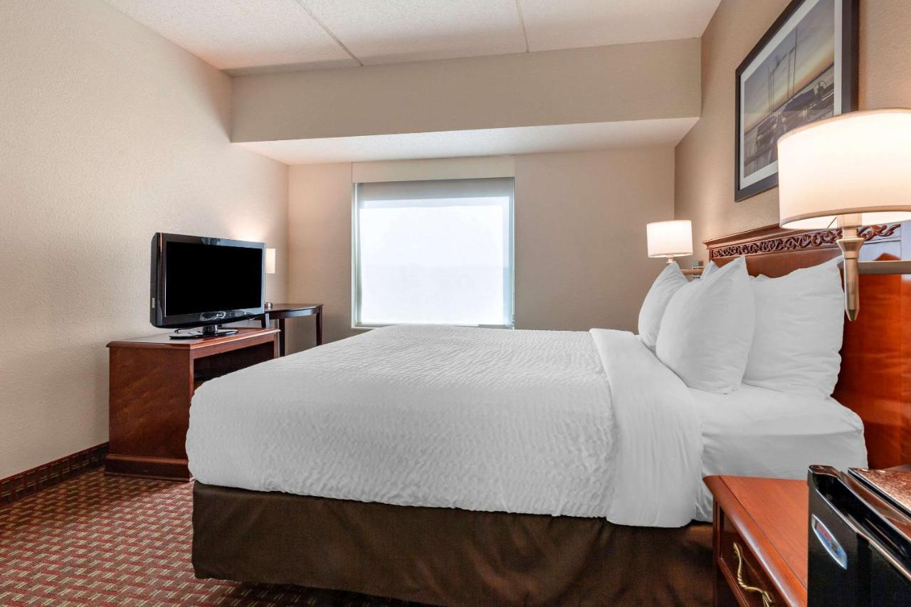 Clarion Suites At The Alliant Energy Center Madison Exterior foto